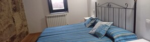 Desk, free WiFi, bed sheets, wheelchair access