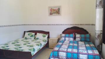 Family House, 3 Bedrooms | 3 bedrooms, in-room safe, desk, iron/ironing board