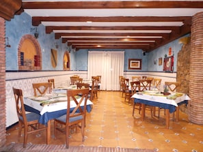 Café da manhã, almoço e jantar