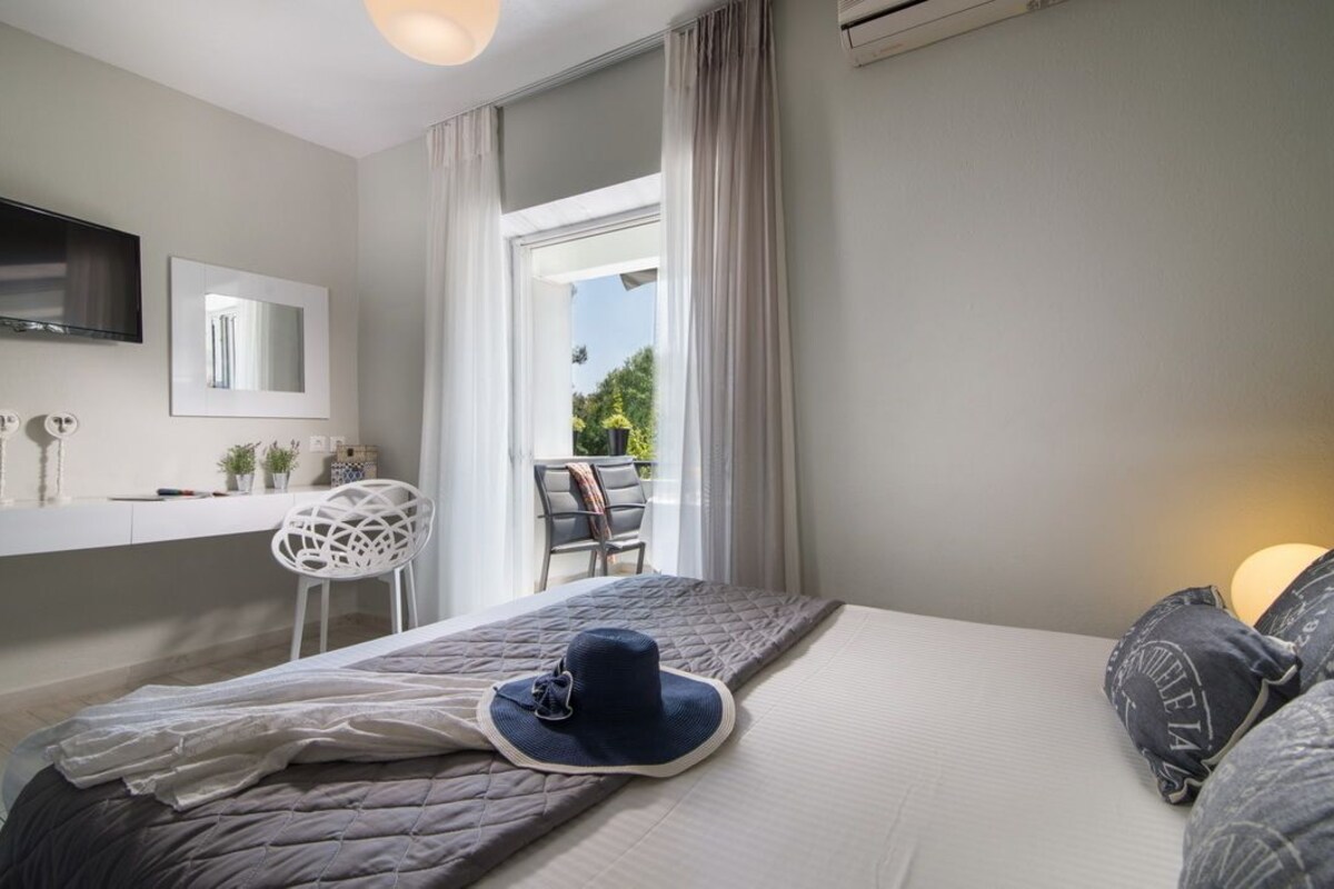 Deluxe Apartment (4 Adults)
