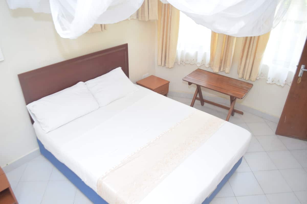 1 bedroom, premium bedding, Select Comfort beds, soundproofing
