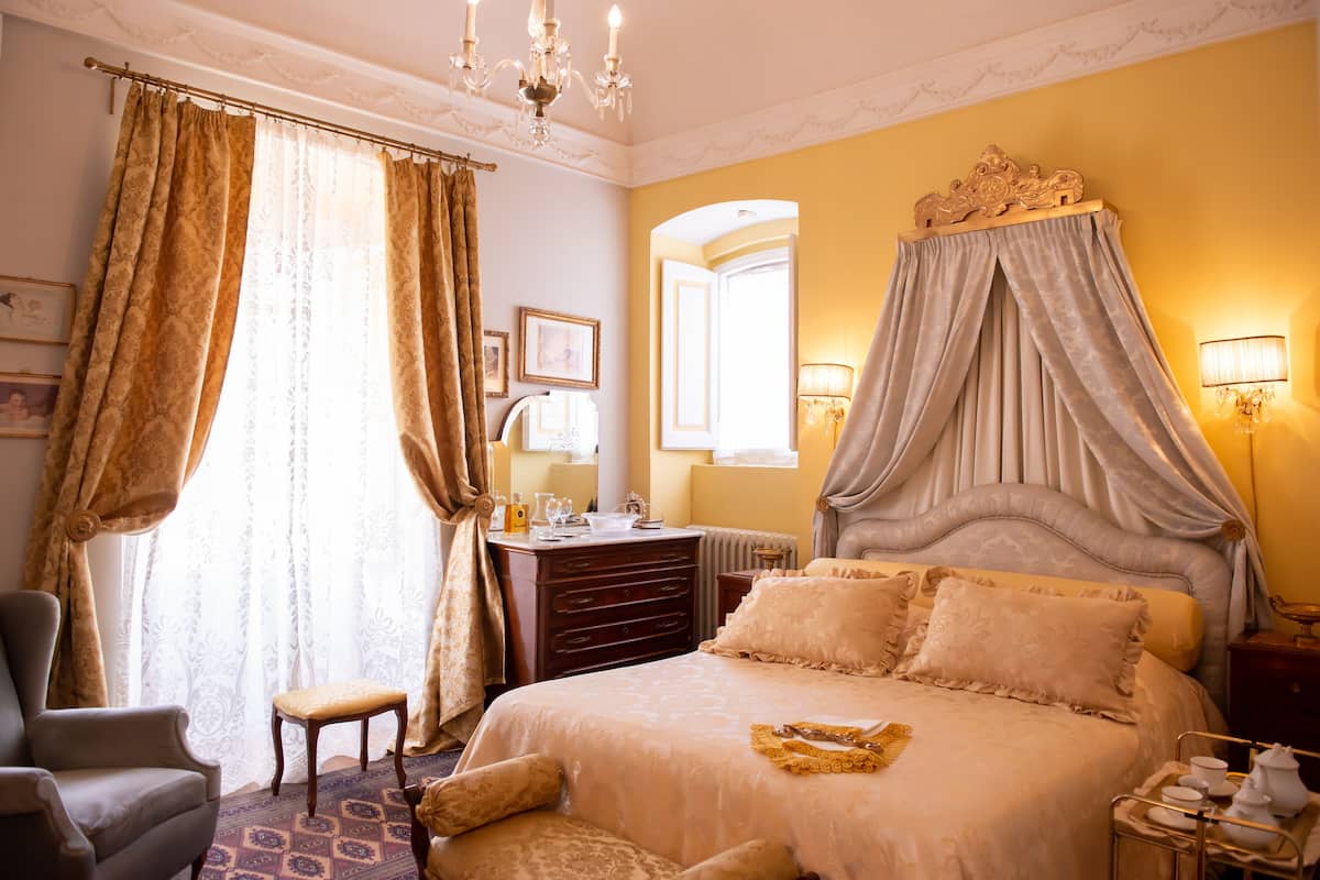 Presidential Double Room | Premium bedding, down comforters, pillowtop beds, individually decorated