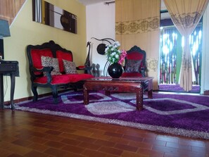 Suite Superior, Bebas Asap Rokok | Meja kerja, tirai kedap cahaya, setrika/meja setrika, dan Wi-Fi gratis