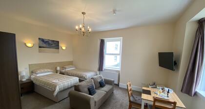 The Bowmore House Bed & Breakfast