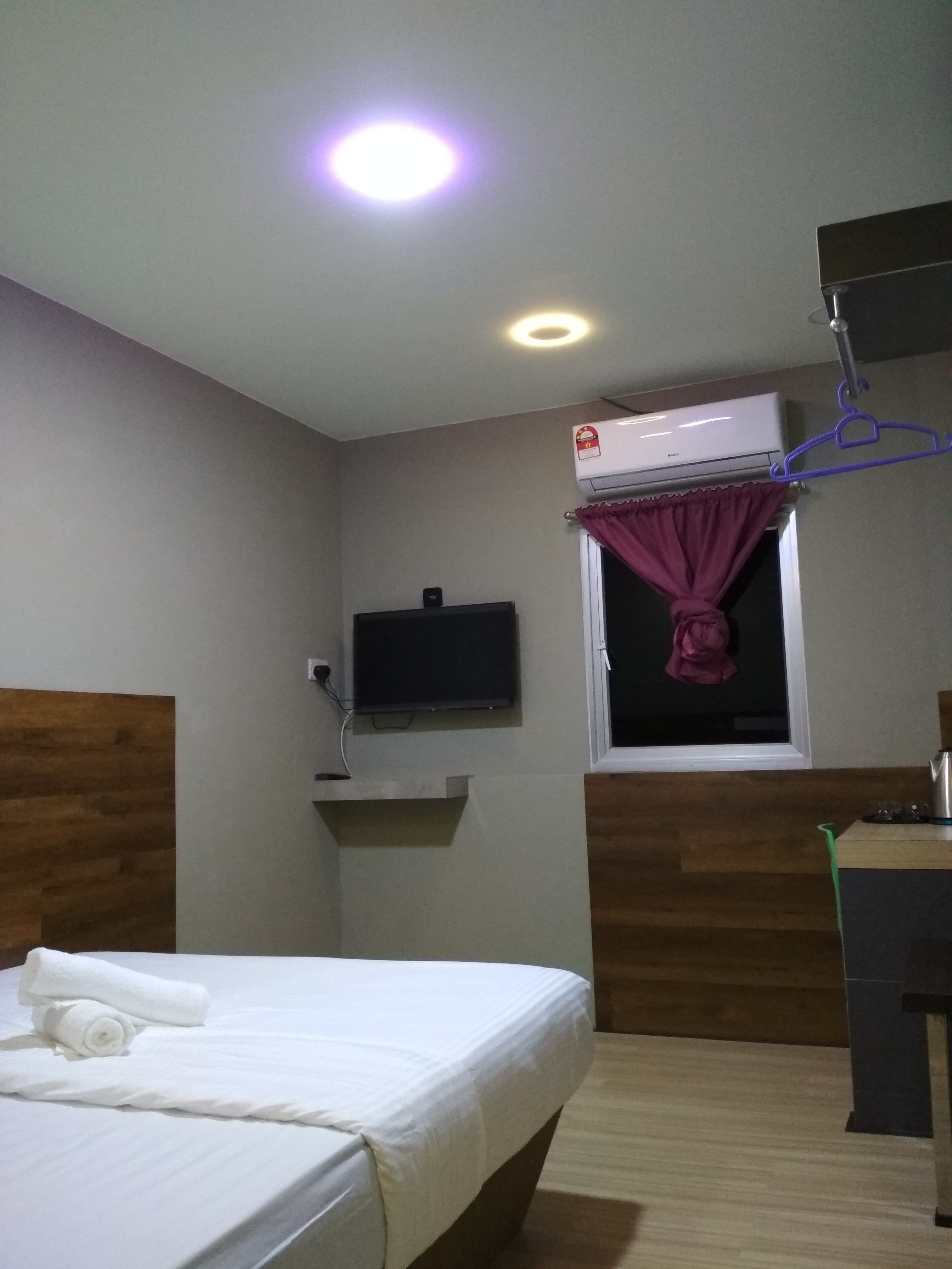 standard double room, 1 queen bed, non smoking | room amenity