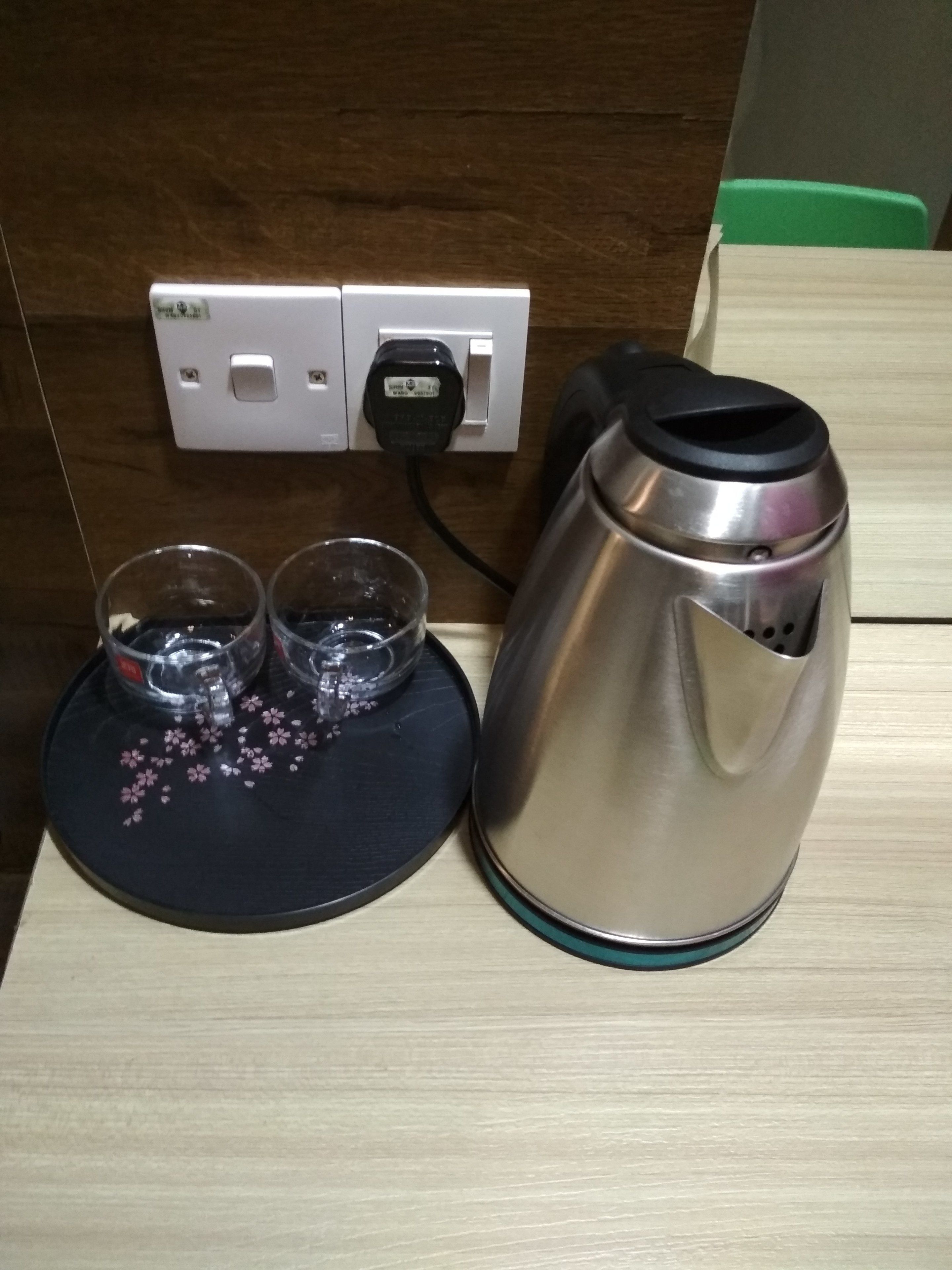 standard double room, 1 queen bed, non smoking | room amenity