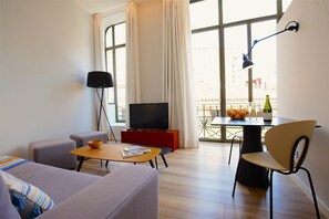 Standard Apartment, 1 Bedroom | Living area