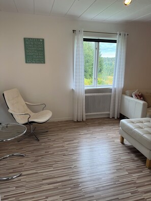 Family House, Executive Level | Living area | Smart TV, Netflix, streaming services - Happy Hudiksvall (Hudiksvall)