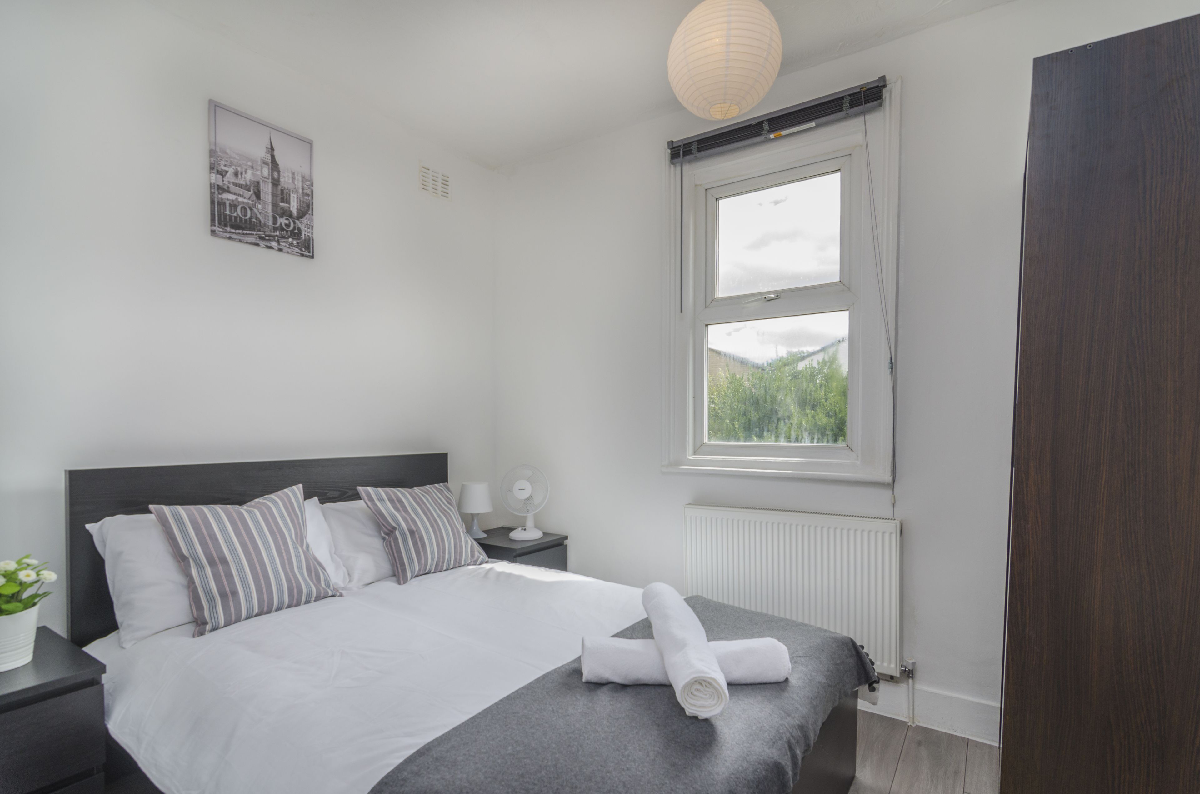 Apartment, 2 Bedrooms, Non Smoking | 2 bedrooms, individually decorated, individually furnished, desk