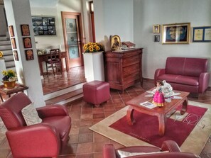 Lobby sitting area - Bed and Breakfast Pieffe (Frascineto)
