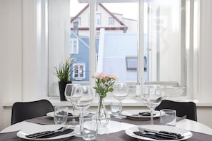 City Apartment, Multiple Beds, Balcony, City View (201) | In-room dining - Iðunn Apartments by Heimaleiga (Reykjavik)