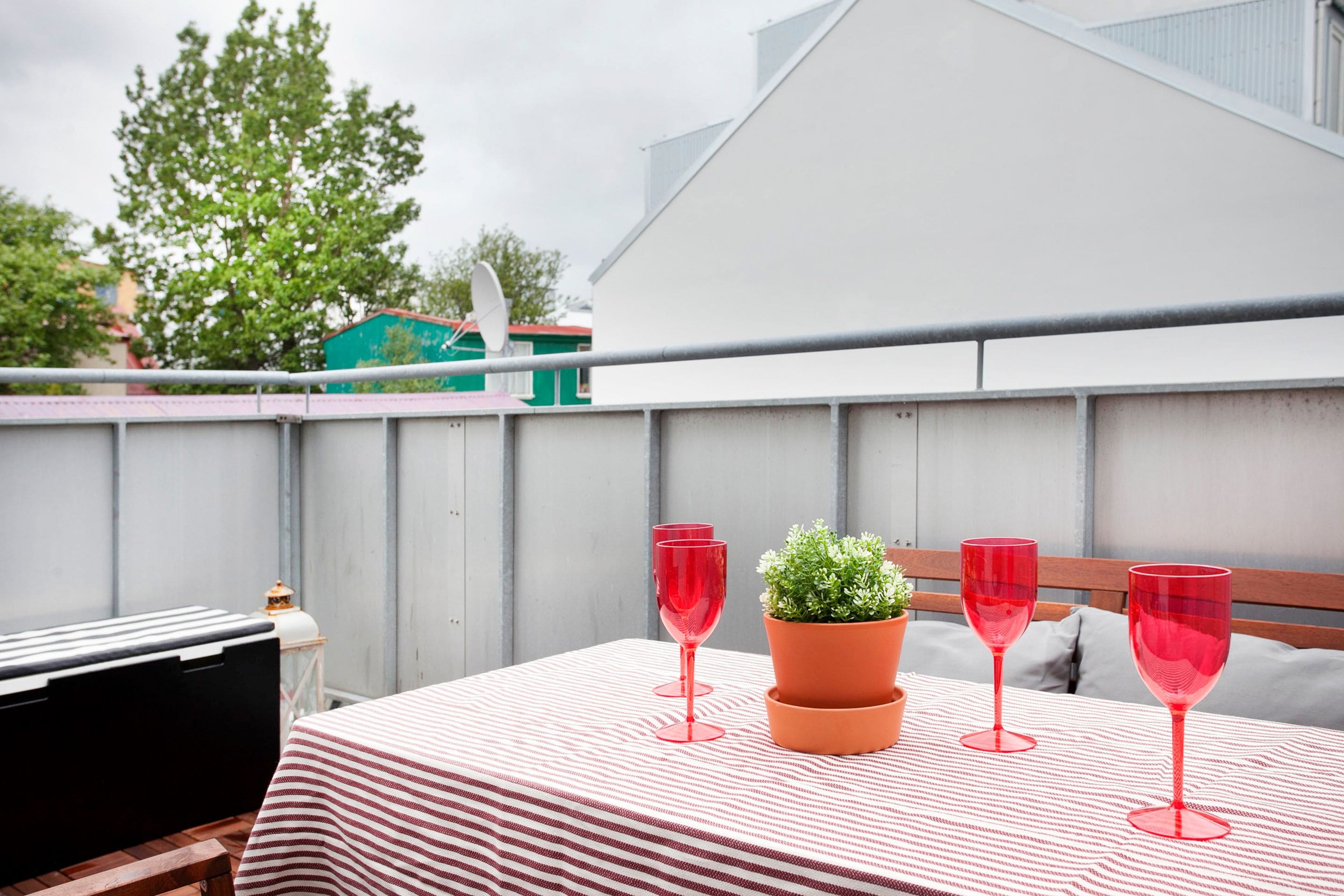 City Apartment, 1 Queen Bed with Sofa bed, Hot Tub (301) | Balcony