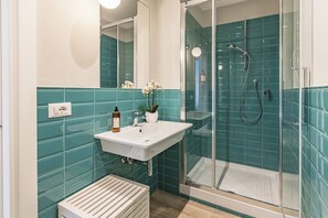 Bathroom - B & B La Cornice - Gina Room With Bathroom and Private Terrace (San Gimignano)