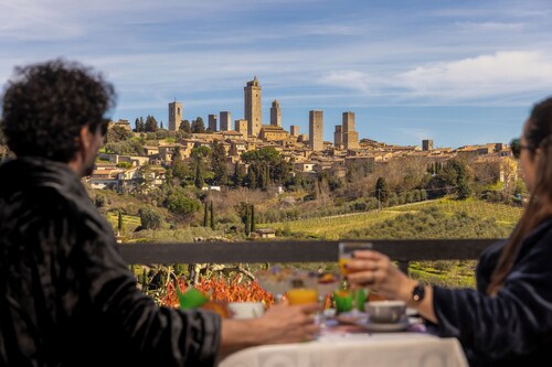 B & B La Cornice - Gina Room With Bathroom and Private Terrace