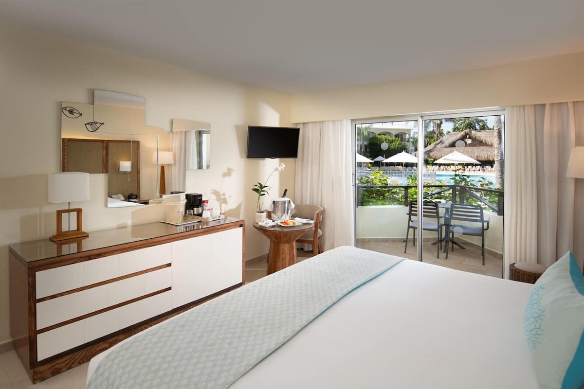 Articles gratuits dans le mini-bar, coffres-forts dans les chambres