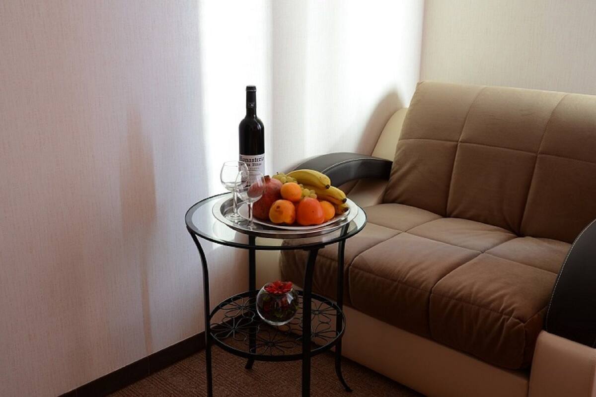 舒適三人房 | 遮光窗簾/窗簾、隔音、免費嬰兒床、免費 Wi-Fi