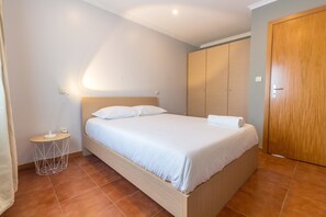 Apartment, 2 Bedrooms (First Floor ) - House and People - Rua da Taxa (Braga)