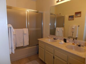 Bathroom - Alpine Gardens (Angel Fire)