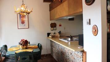 Condo, 2 Bedrooms | In-room dining