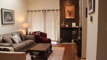 Condo, 2 Bedrooms | Living room | TV