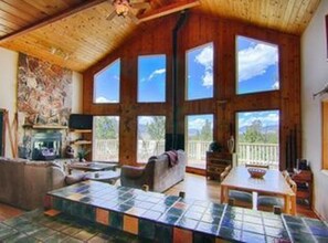 Condo, 4 Bedrooms | Living room
