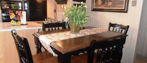 Condo, 2 Bedrooms | In-room dining