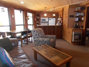 Condo, 2 Bedrooms | Living room