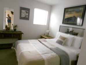 Iron/ironing board, free WiFi, bed sheets - Redwood Commons (Angel Fire)