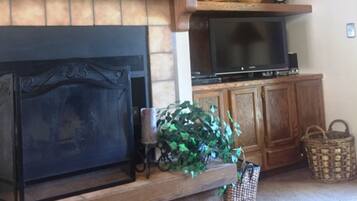 Condo, 2 Bedrooms | Living room | TV