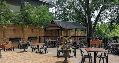 Inn at the Falls