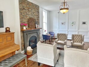 Reception - Inn at the Falls (Bracebridge)