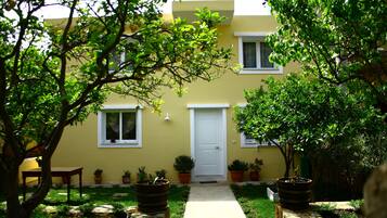 Fachada da propriedade