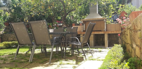 Basic House | Terrace/patio