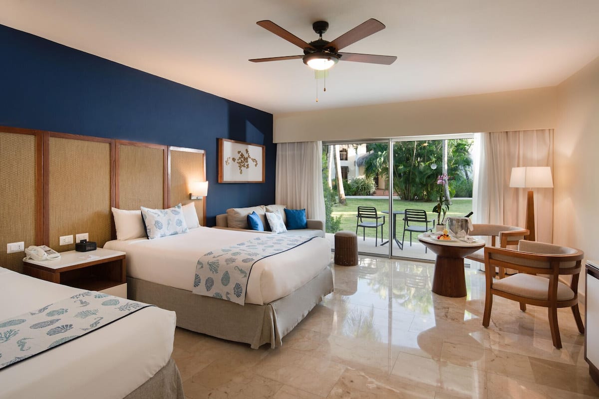 1 bedroom, free minibar, in-room safe, blackout drapes