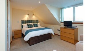 Room (Room 2)