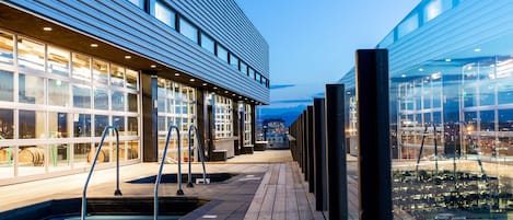 2 piscinas al aire libre, sillones reclinables de piscina