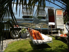 Terrace/patio - Caravane Airstream Américaine 1976 (Les Sorinieres)