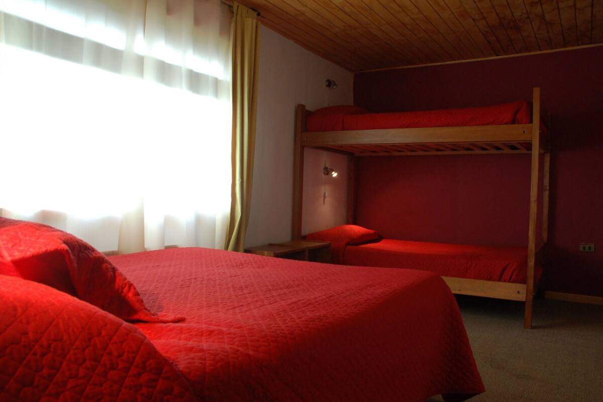 Quadrupla Comfort, 1 camera da letto, non fumatori, bagno privato | Tende oscuranti, lenzuola