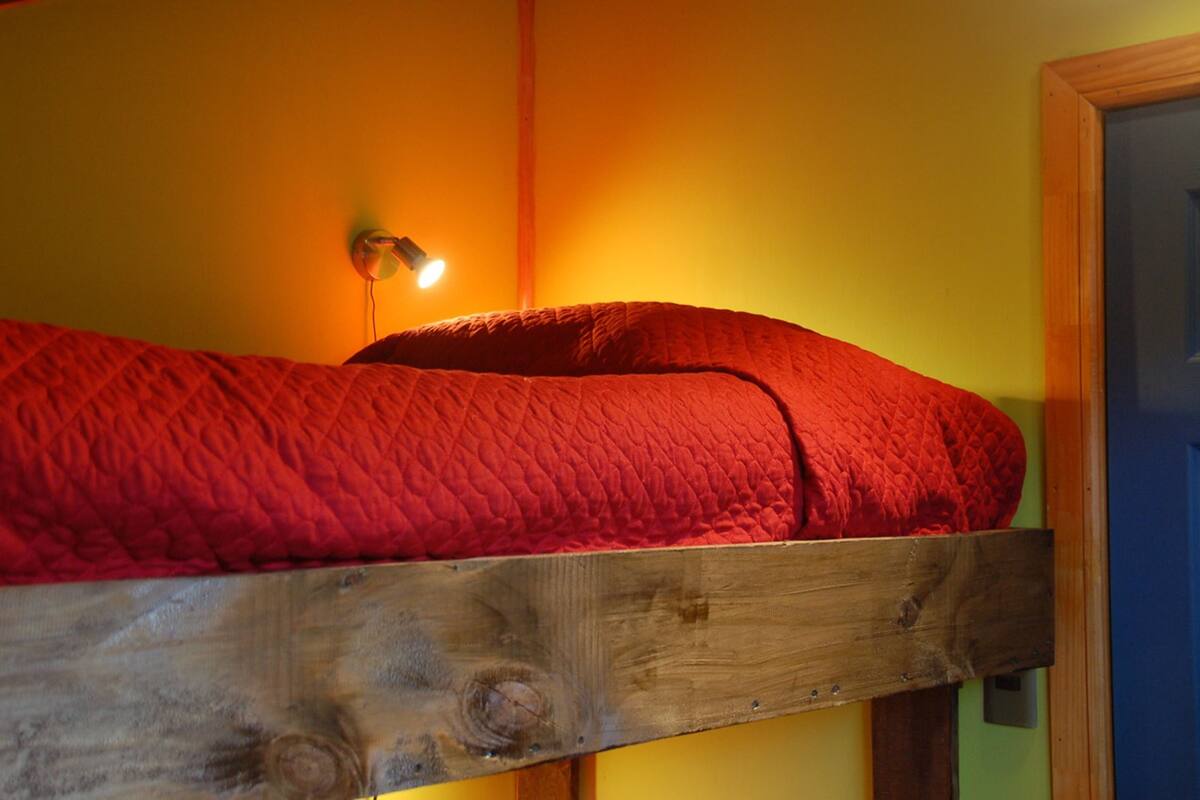 Camera con 2 letti singoli, 1 camera da letto, non fumatori, bagno privato | Tende oscuranti, lenzuola