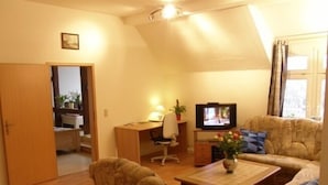 Leilighet, 2 soverom (Apartment 3) | Oppholdsområde