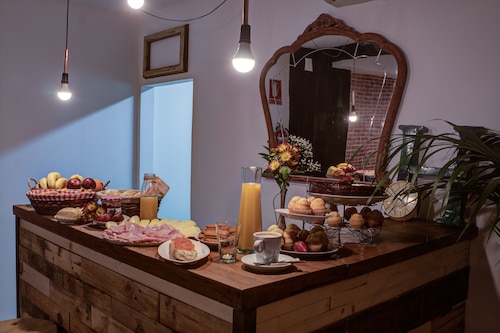 Olé Backpackers Hostel