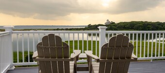 Vues sur l'océan de chaque pièce, plage à 30 secondes!