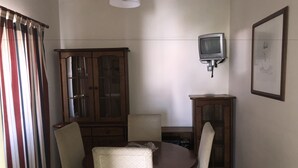 Bahagian dalam