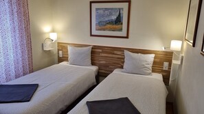 3 chambres, fer et planche à repasser, Wi-Fi gratuit, draps fournis