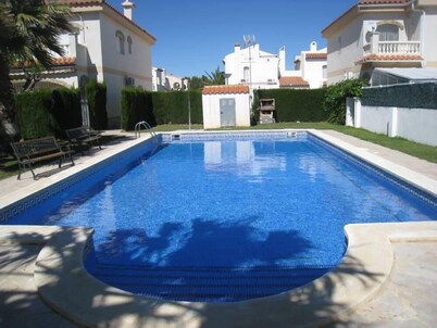 SPECIAL OFFER Miami Playa, Costa Dorada, large pool, free WIFI fiber 300MB