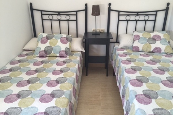 2 bedrooms, iron/ironing board, travel cot, free WiFi
