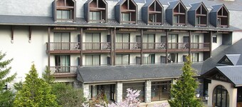 Duplex apartment in the heart of the village of St Lary 200 m from the cable car & shops