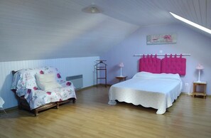 2 chambres, fer et planche à repasser