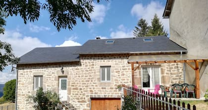 maison en pierre Saint Léger de Peyre