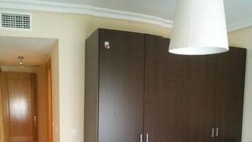 3 Schlafzimmer, Bügeleisen/Bügelbrett, WLAN, Bettwäsche